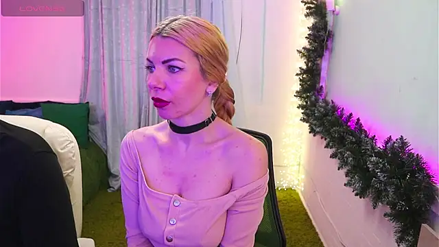 AlisaAleksandr online show from February 2026 01:31:01 AM