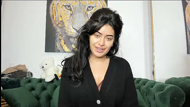 AnnaKarin online show from February 2025 10:26:01 AM