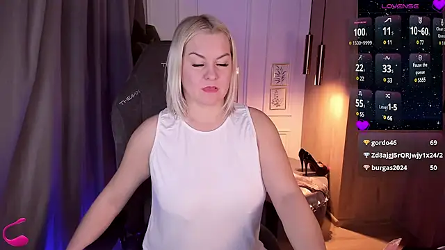 YolandaKiss online show from March 2025 11:15:02 PM