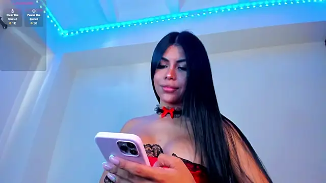 divinesalome online show from March 2025 08:29:02 PM