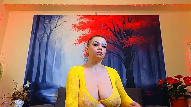 Snapshot of ElizabethEven chatting on January 2025 09:33:01 PM ElizabethEven online show from January 2025 09:33:01 PM