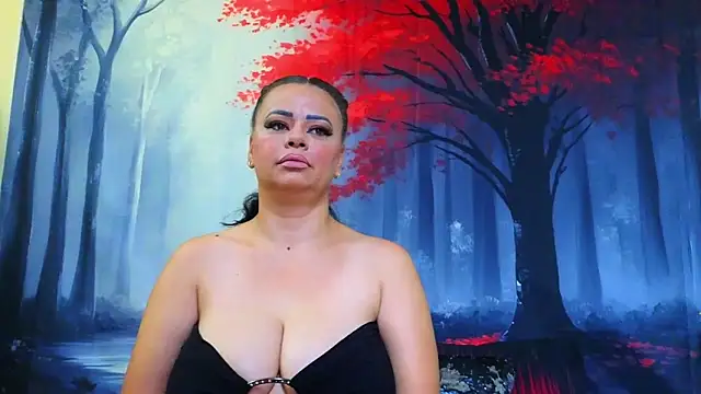 Snapshot of ElizabethEven chatting on October 2025 08:18:02 PM ElizabethEven online show from October 2025 08:18:02 PM