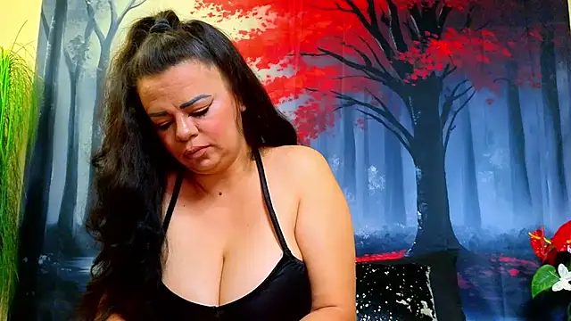 Snapshot of ElizabethEven chatting on October 2025 08:58:01 PM ElizabethEven online show from October 2025 08:58:01 PM