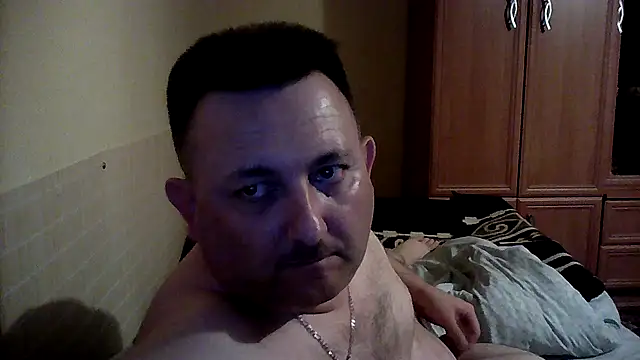 Snapshot of Novy73 chatting on September 2025 09:30:01 PM Novy73 online show from September 2025 09:30:01 PM