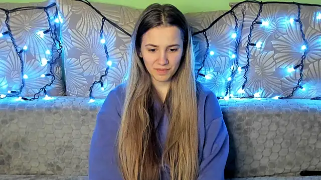 MaggieCake online show from December 2024 04:43:02 AM