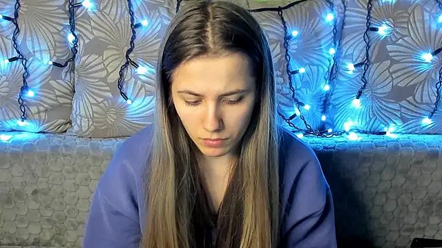 MaggieCake online show from December 2024 03:51:01 AM