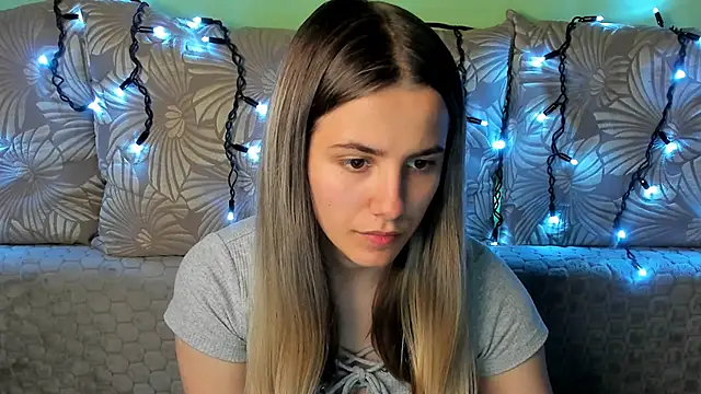 MaggieCake online show from October 2025 01:50:02 AM