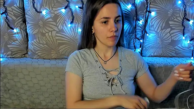 MaggieCake online show from June 2026 02:53:01 AM