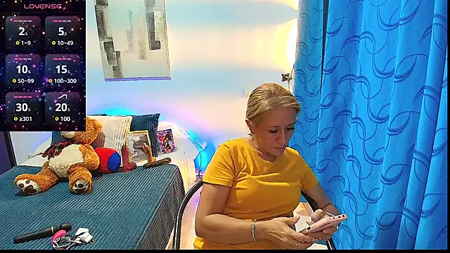 Naty Stone online show from December 2024 11:45:01 PM