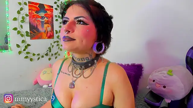 Rainnbow  online show from March 2026 07:36:02 AM