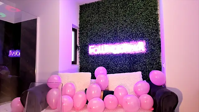 realhotfallingdevil online show from February 2025 08:52:02 AM