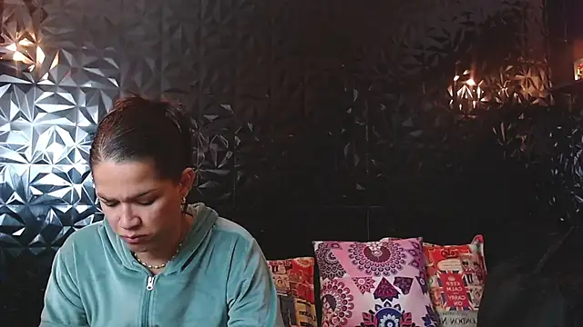 PINK  LOLA1 online show from September 2025 12:27:02 PM