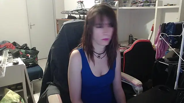 Snapshot of missthon0 chatting on March 2026 11:45:02 AM missthon0 online show from March 2026 11:45:02 AM