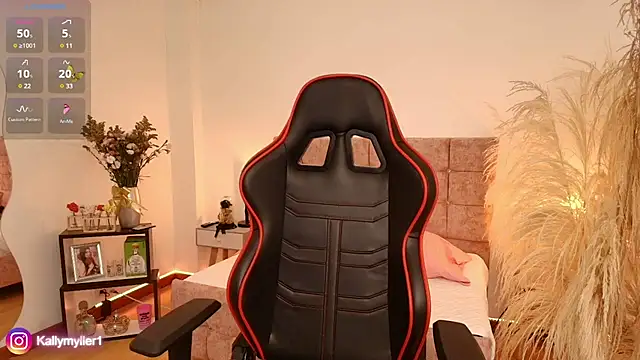 KallyMyller1 online show from December 2024 02:31:02 PM