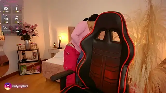 KallyMyller1 online show from February 2025 07:52:02 PM