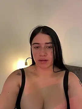 Snapshot of KallyMyller1 chatting on May 2026 07:43:02 PM KallyMyller1 online show from May 2026 07:43:02 PM