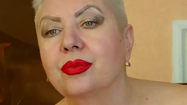 LadyPosh online show from December 2024 01:42:01 AM