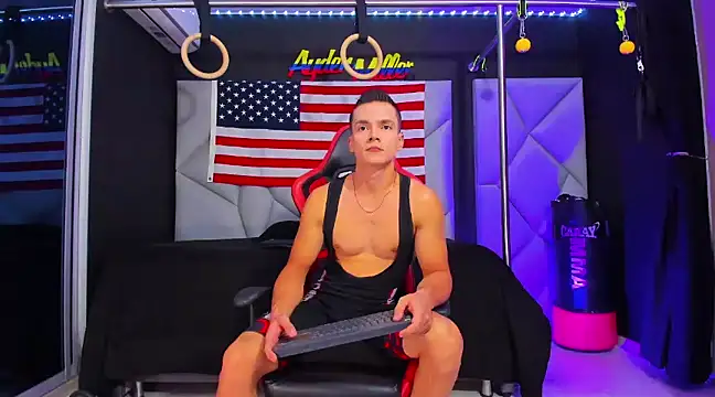 Snapshot of Aydenmiller96 chatting on February 2025 02:44:02 AM Aydenmiller96 online show from February 2025 02:44:02 AM