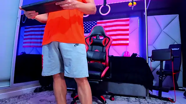 Snapshot of Aydenmiller96 chatting on September 2025 04:14:02 AM Aydenmiller96 online show from September 2025 04:14:02 AM