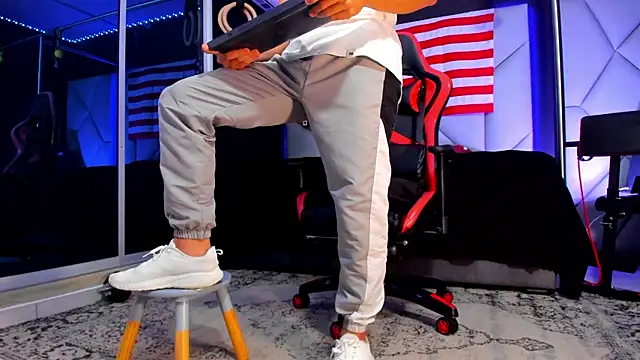 Snapshot of Aydenmiller96 chatting on September 2025 02:10:01 PM Aydenmiller96 online show from September 2025 02:10:01 PM