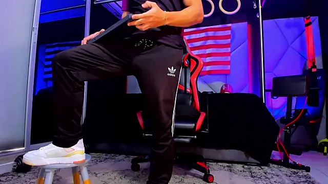 Snapshot of Aydenmiller96 chatting on October 2025 02:47:01 PM Aydenmiller96 online show from October 2025 02:47:01 PM