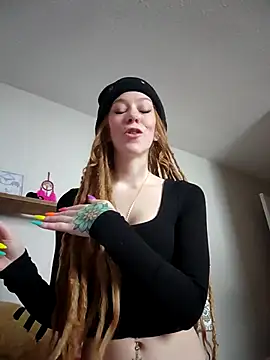 LucidLucy online show from February 2025 02:00:01 PM