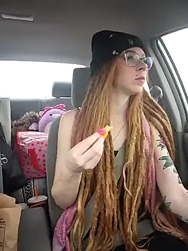 LucidLucy online show from March 2025 06:40:02 PM