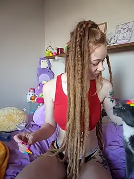 LucidLucy online show from March 2025 12:58:01 PM