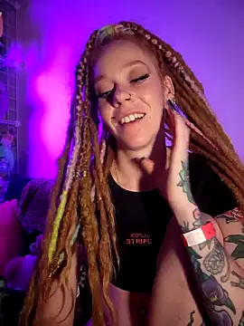 LucidLucy online show from October 2025 06:34:01 AM