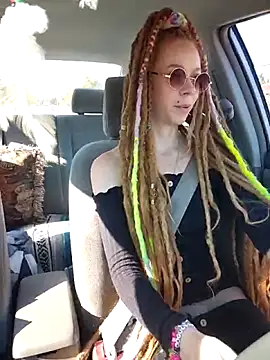 LucidLucy online show from October 2025 02:36:01 PM