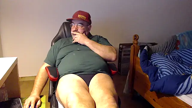 Snapshot of fraboys chatting on March 2026 03:30:02 PM fraboys online show from March 2026 03:30:02 PM
