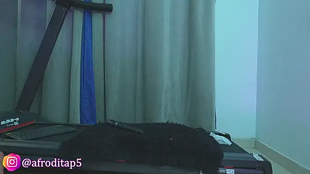 afroditaP  online show from February 2025 03:50:01 PM