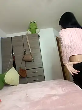 Snapshot of emily_honter chatting on January 2025 04:49:02 PM emily honter online show from January 2025 04:49:02 PM