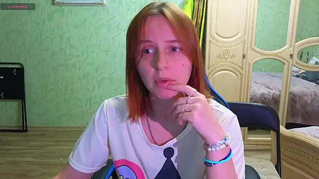 DanaMartina online show from October 2025 02:47:02 PM