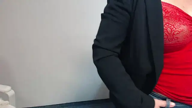 Adelewildx online show from December 2024 05:04:02 AM