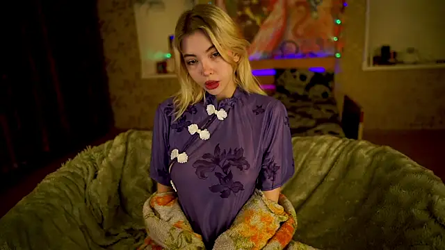 Allison Cuty online show from February 2025 07:59:02 PM