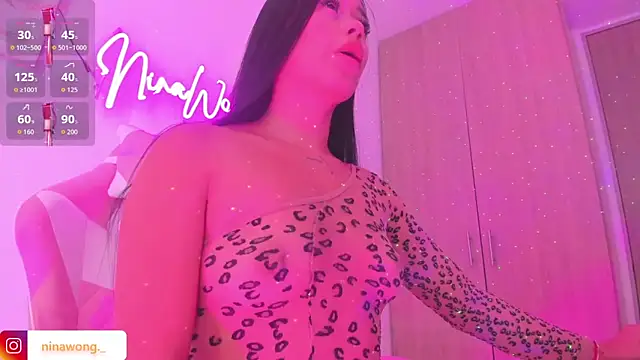 Snapshot of NinaWong chatting on September 2025 04:07:02 PM NinaWong online show from September 2025 04:07:02 PM