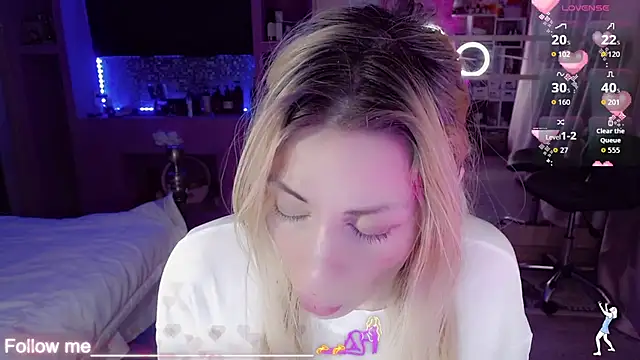 AnnieGOld  online show from January 2026 12:27:01 AM