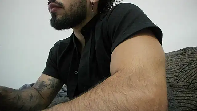 Snapshot of Baky_sexy chatting on February 2025 03:30:02 PM Baky sexy online show from February 2025 03:30:02 PM