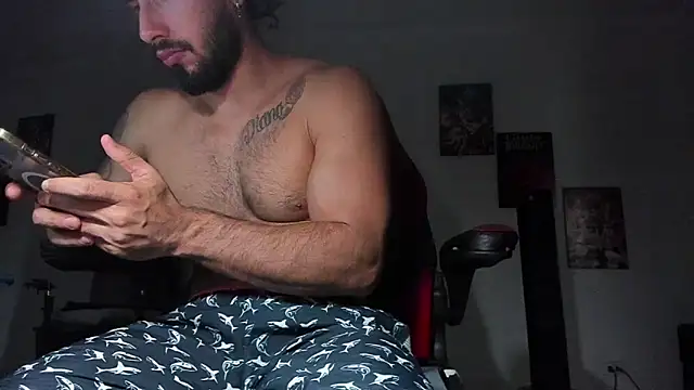 Snapshot of Baky_sexy chatting on March 2025 03:40:01 PM Baky sexy online show from March 2025 03:40:01 PM