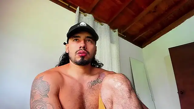 Snapshot of Baky_sexy chatting on October 2025 04:15:02 PM Baky sexy online show from October 2025 04:15:02 PM