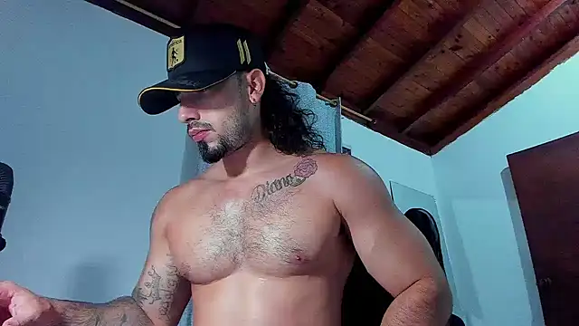 Snapshot of Baky_sexy chatting on November 2025 05:21:02 AM Baky sexy online show from November 2025 05:21:02 AM