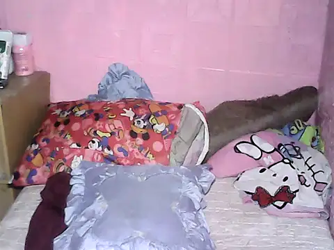 hotpusie 4u online show from October 2025 05:31:01 PM