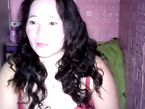 Snapshot of hotpusie_4u chatting on February 2026 04:44:01 PM hotpusie 4u online show from February 2026 04:44:01 PM