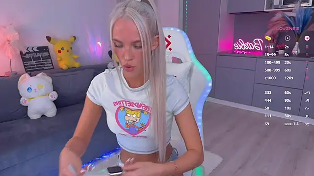 mikkixmeow online show from February 2025 09:36:02 AM