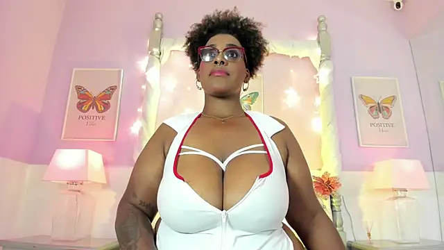 Snapshot of DakotaSexShow chatting on February 2025 07:52:02 PM DakotaSexShow online show from February 2025 07:52:02 PM