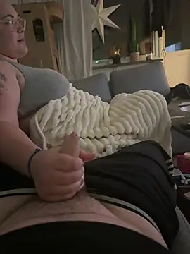 adam123456654321 online show from January 2025 06:08:02 PM