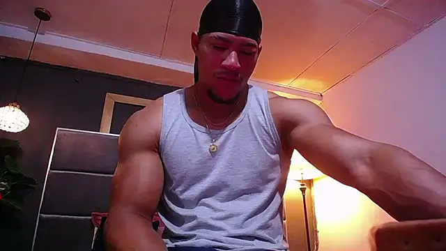 Snapshot of teddyfit19cm chatting on April 2026 01:59:02 PM teddyfit19cm online show from April 2026 01:59:02 PM