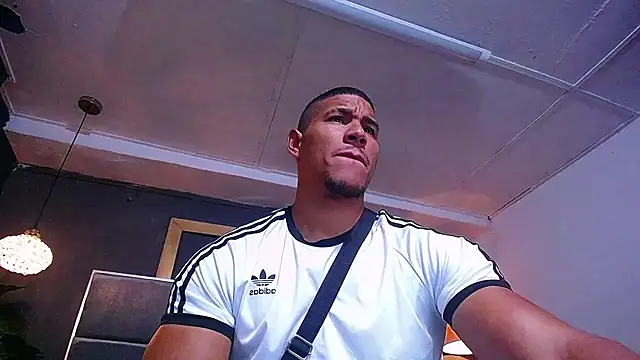 Snapshot of teddyfit19cm chatting on July 2026 01:06:02 PM teddyfit19cm online show from July 2026 01:06:02 PM