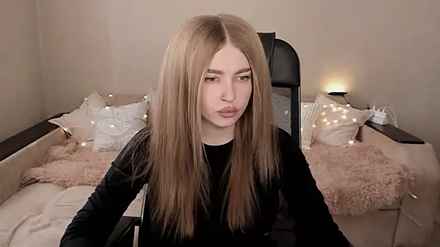 ViolettaLopez online show from February 2025 10:21:01 AM